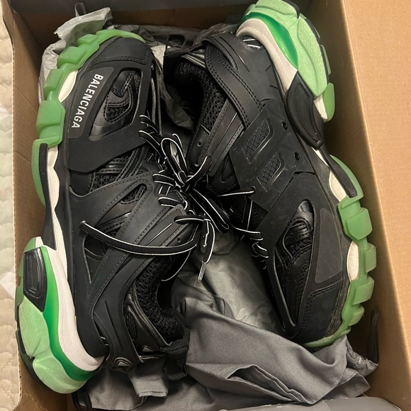 Balenciaga track sneakers with glow - Picture 1 of 5